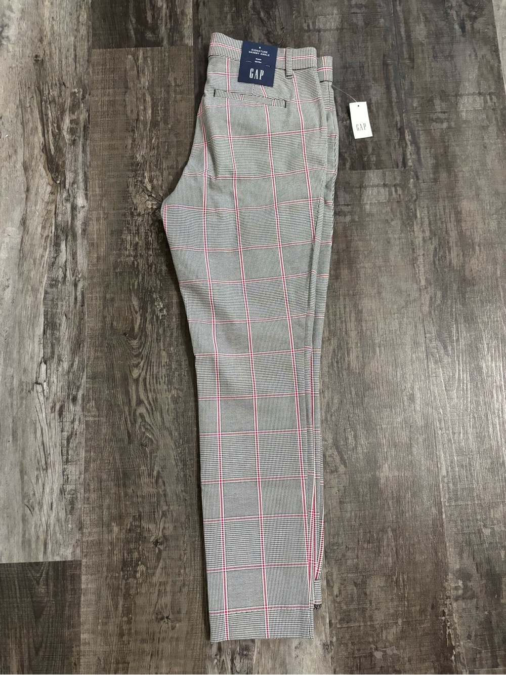 GAP Men’s Gray Plaid Dress Pants with Pink Windowpane